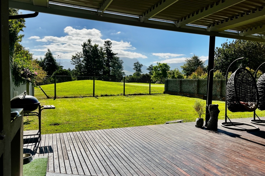 3 Bedroom Property for Sale in Highlands Western Cape